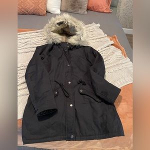 Hollister Women’s Winter Coat with Faux Fur Lining (Medium)